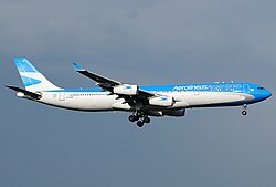 Airbus A340-300 approaching Rome-Leonardo da Vinci airport in 2012