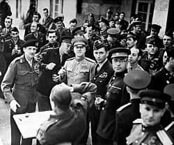 Zhukov sharing a toast with Eisenhower, Montgomery and other Allied officials, June 1945