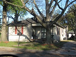Ike Turner's birthplace and childhood home at 304 Washington Avenue in the Riverton neighborhood of Clarksdale, Mississippi.[12]