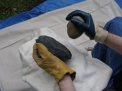 An example of hard hammer percussion.