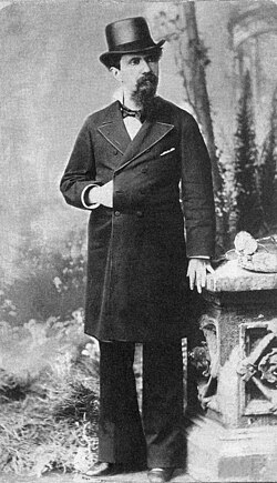 Nicolás Avellaneda.