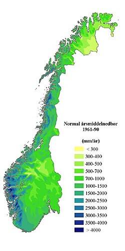 Map of Norway showing the normal precipitation (annual average). Period 1961–1990.