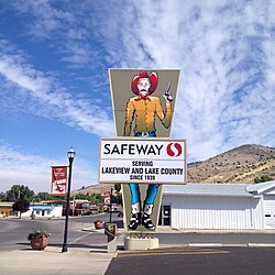 Safeway store sign in Lakeview, Oregon