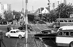 Level crossing in Olivos (1961).