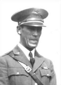 Emilio Carranza.