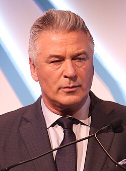 Alec Baldwin, winner of the most individual awards (7)