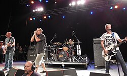 The Descendents are considered a prominent band of 1980s pop-punk.[20]