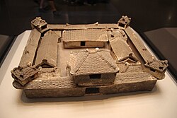 Pottery dwelling around a large courtyard, a siheyuan. Unearthed in 1967 in a tomb of Hubei built during the kingdom of Eastern Wu, National Museum of China, Beijing