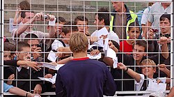 Wilkinson signing autographs, 2007