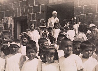 Nansen in front of an Armenian orphanage, 25 June 1925