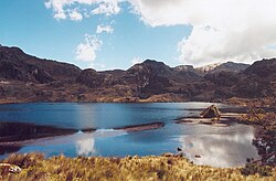 Lacs en miroir (Mirrored lakes) in Cajas National Park