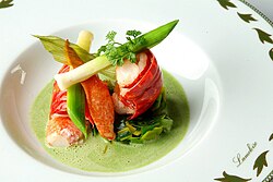 A nouvelle cuisine presentation