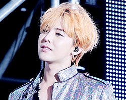 G-Dragon appearing on Infinite Challenge in 2015